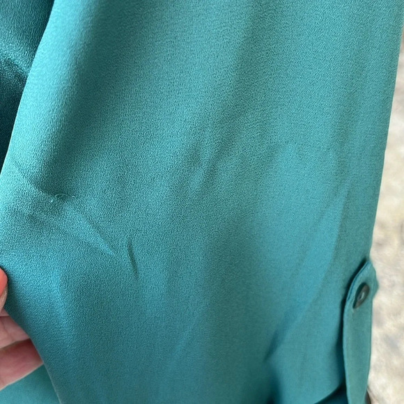 ⭐️Fortune + Ivy Hunter Green V Neck blouse NWT size large - Picture 6 of 9